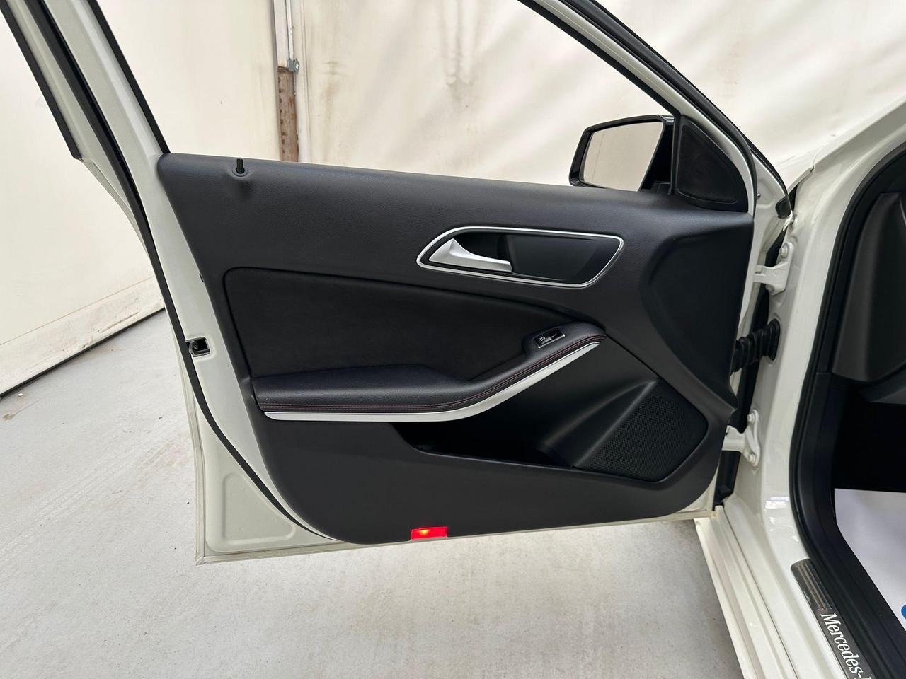 Mercedes-Benz A Class SM67JJU