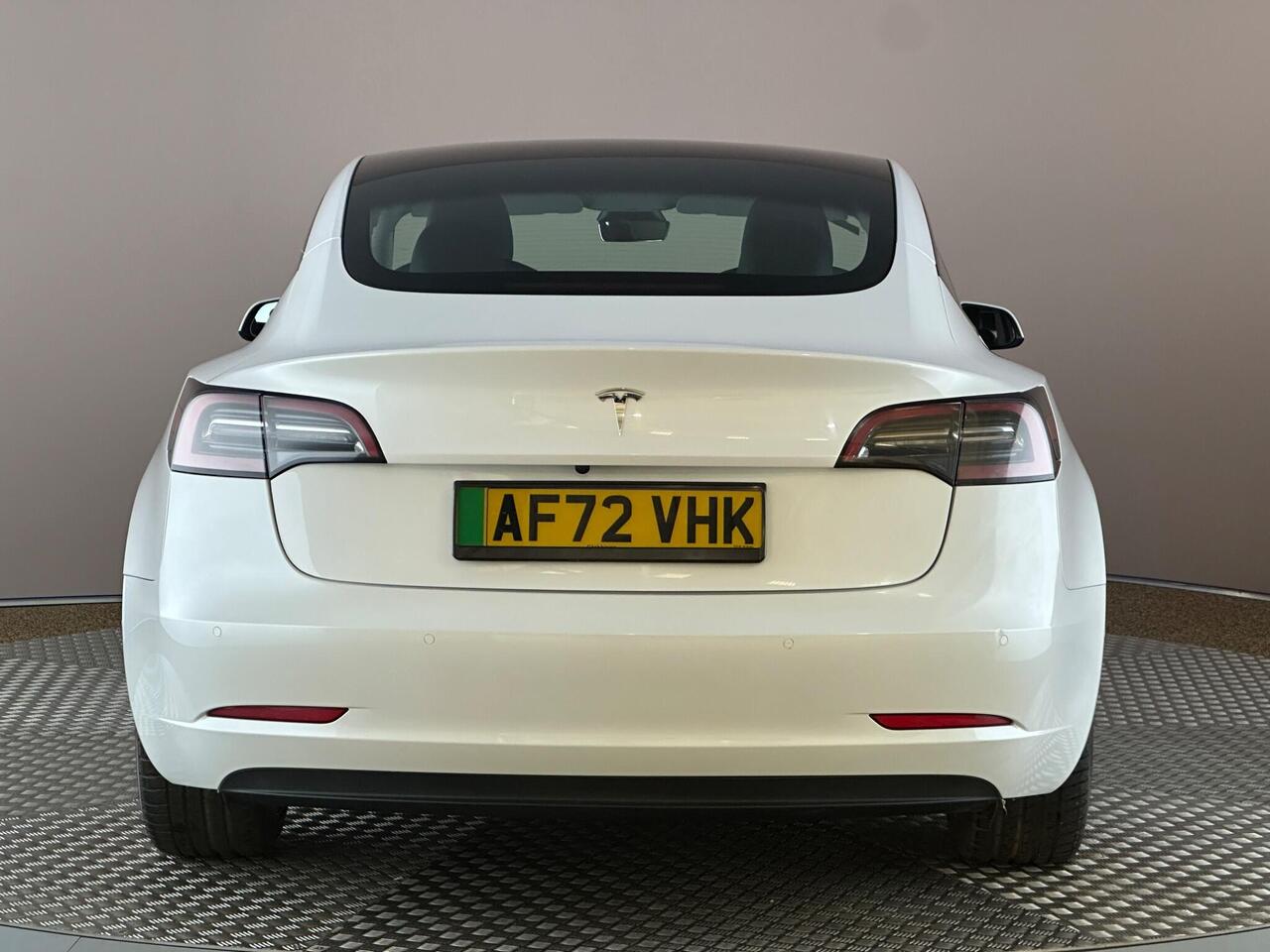 Tesla Model 3 AF72VHK