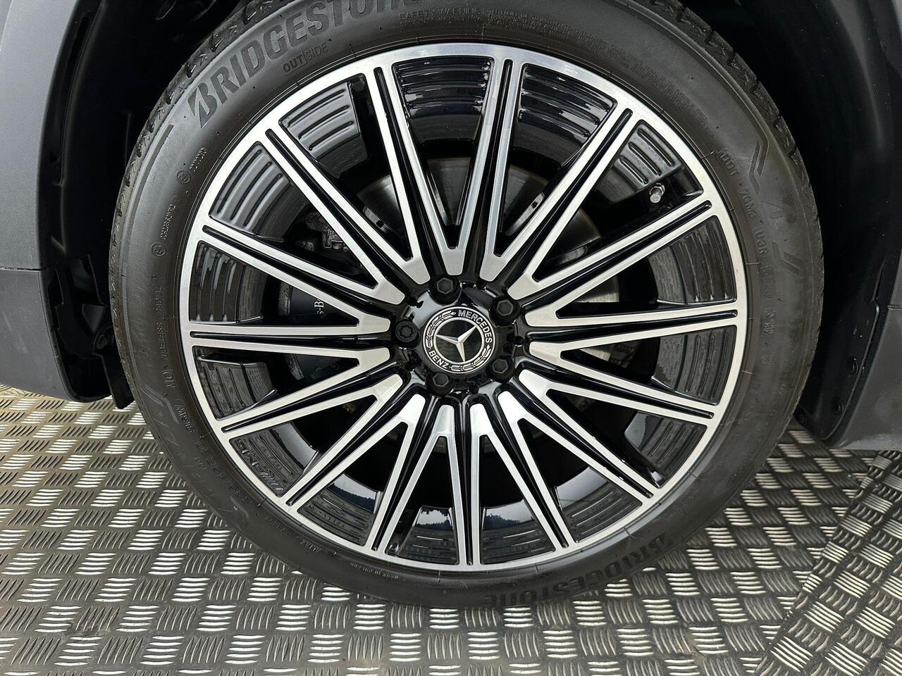 Mercedes-Benz GLB KN74LRE