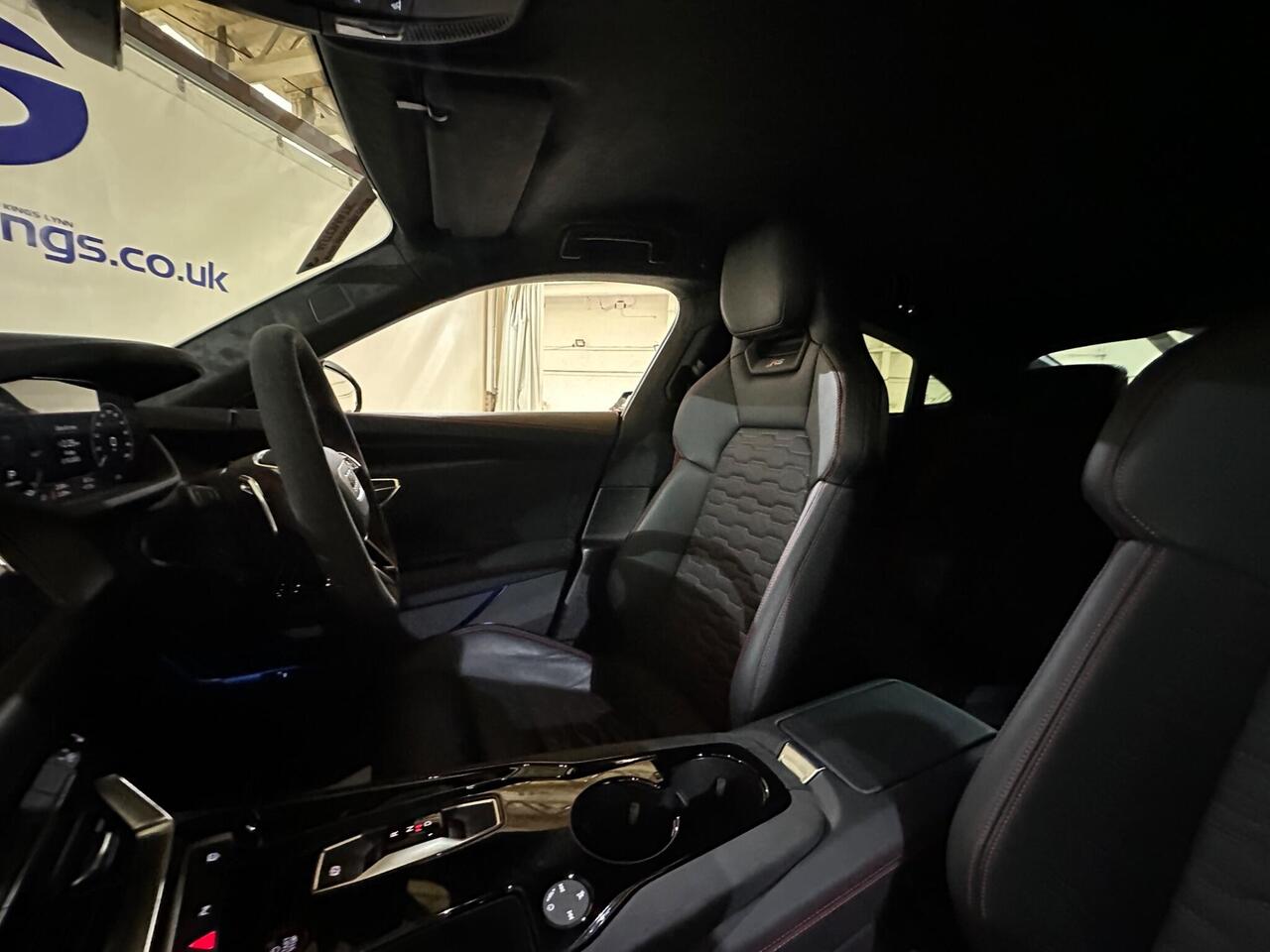Audi RS e-tron GT KP74MTJ