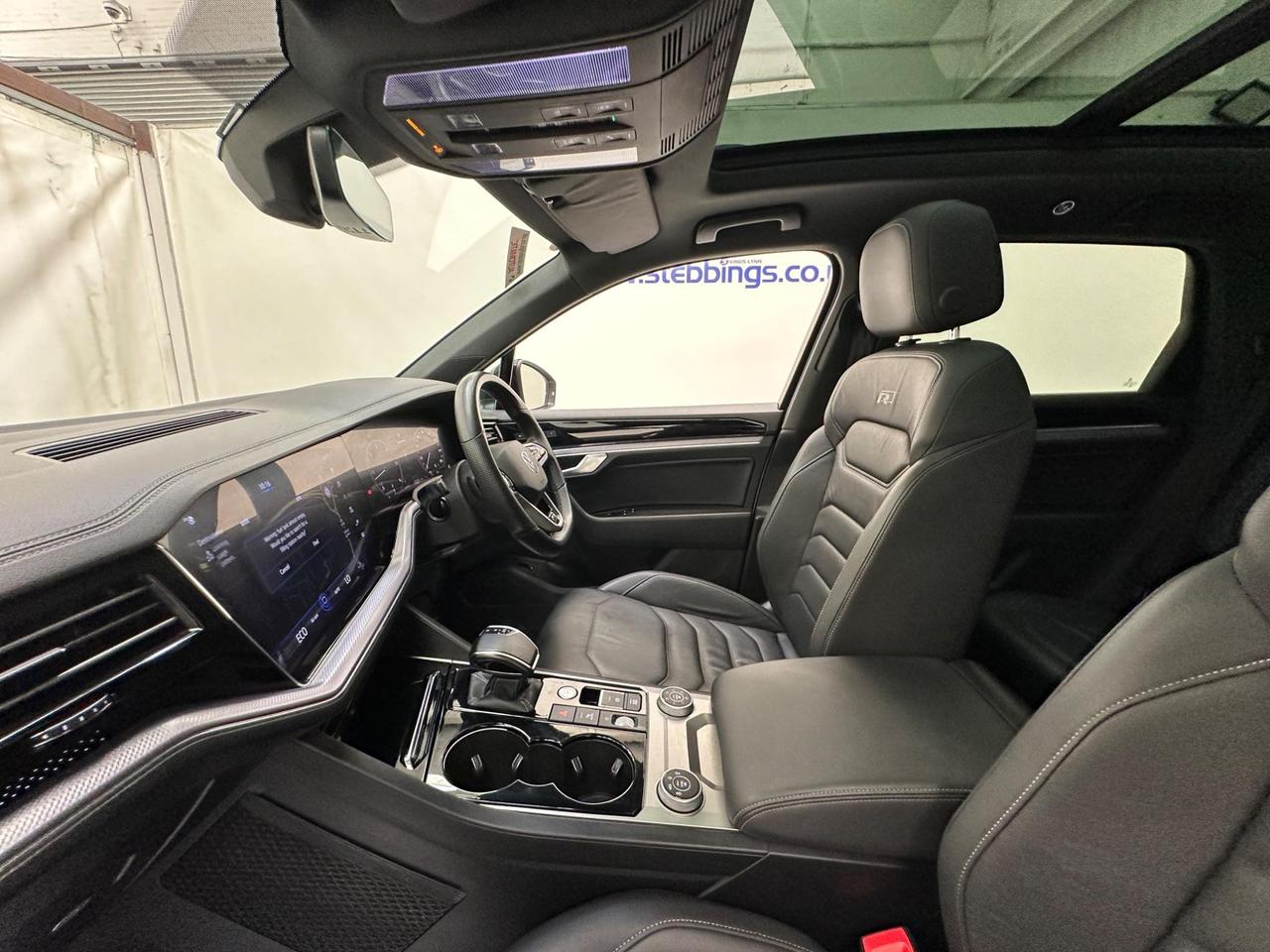 Volkswagen Touareg VK21UHB