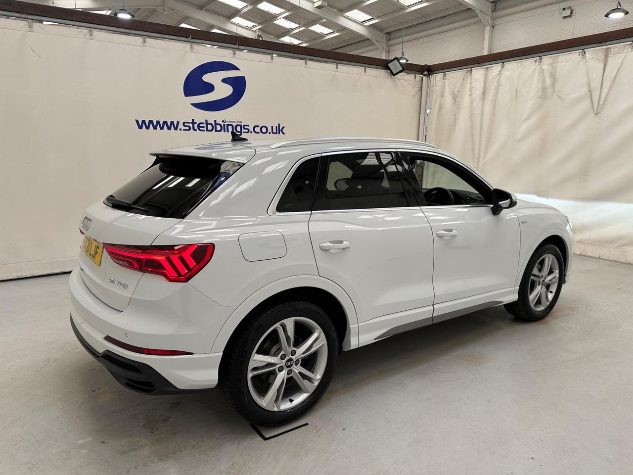 Audi Q3 ST21LJF
