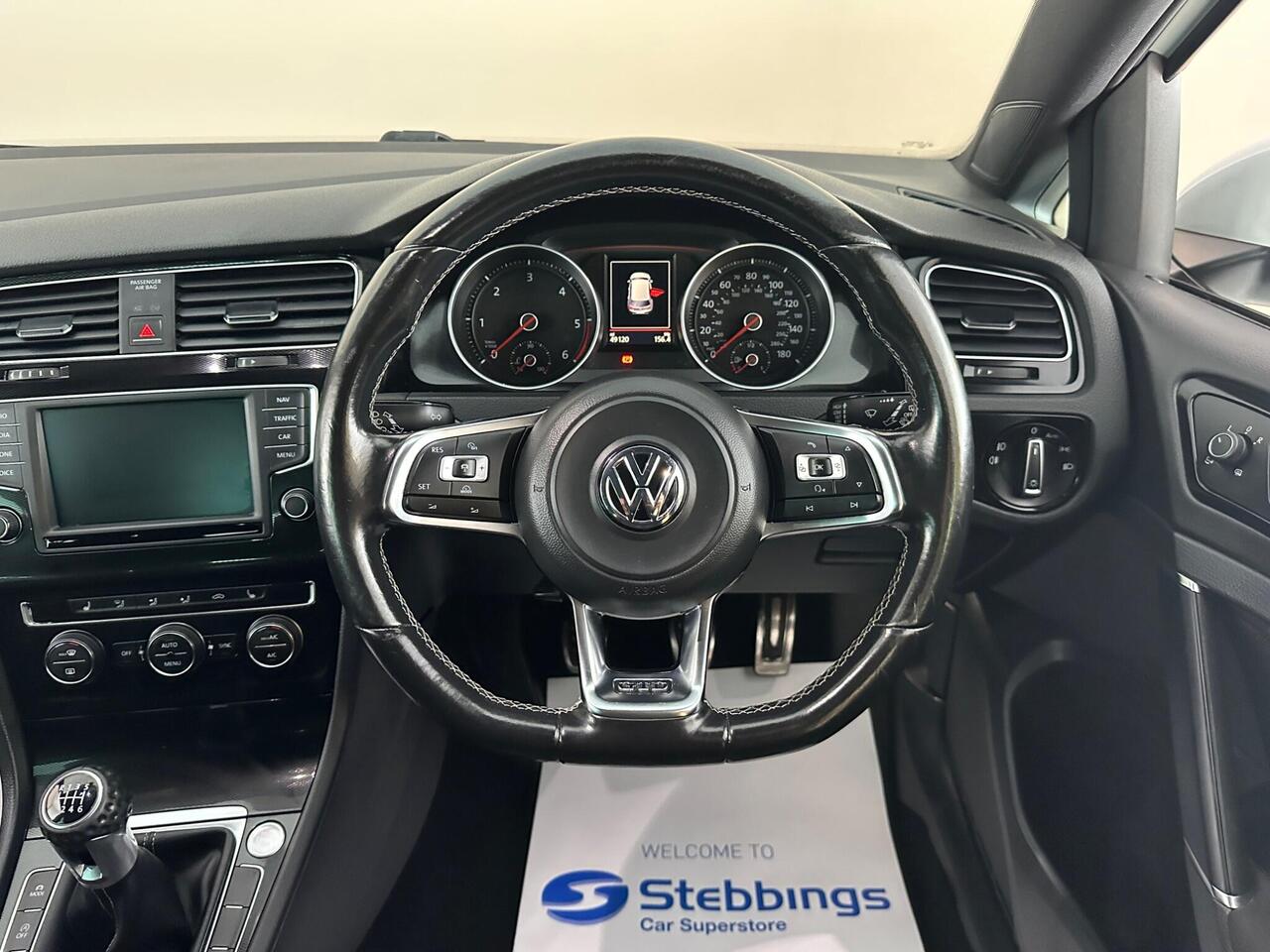 Volkswagen Golf DT66RVJ