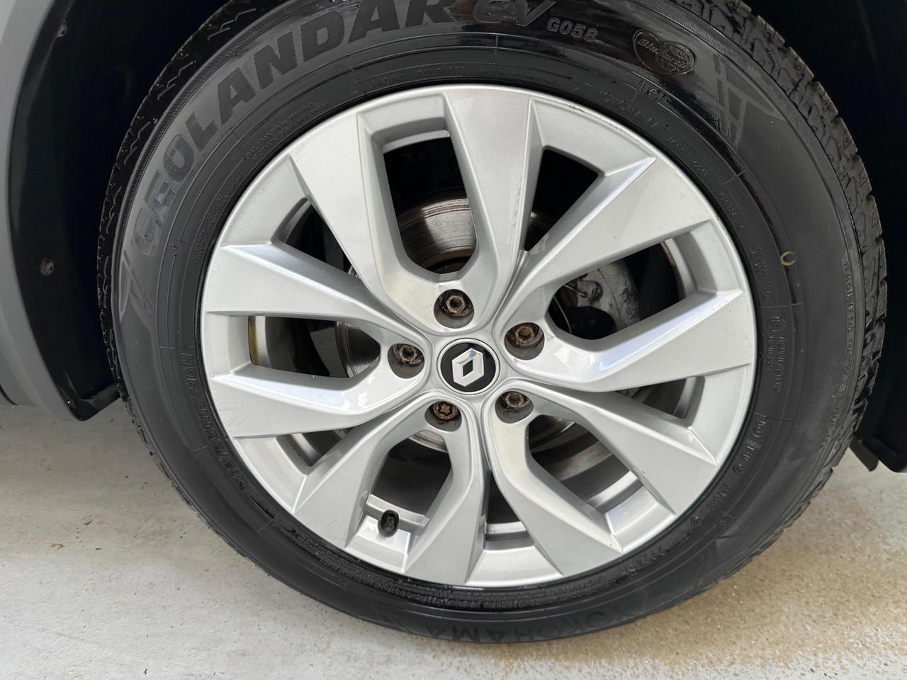 Renault Captur NL22YHZ