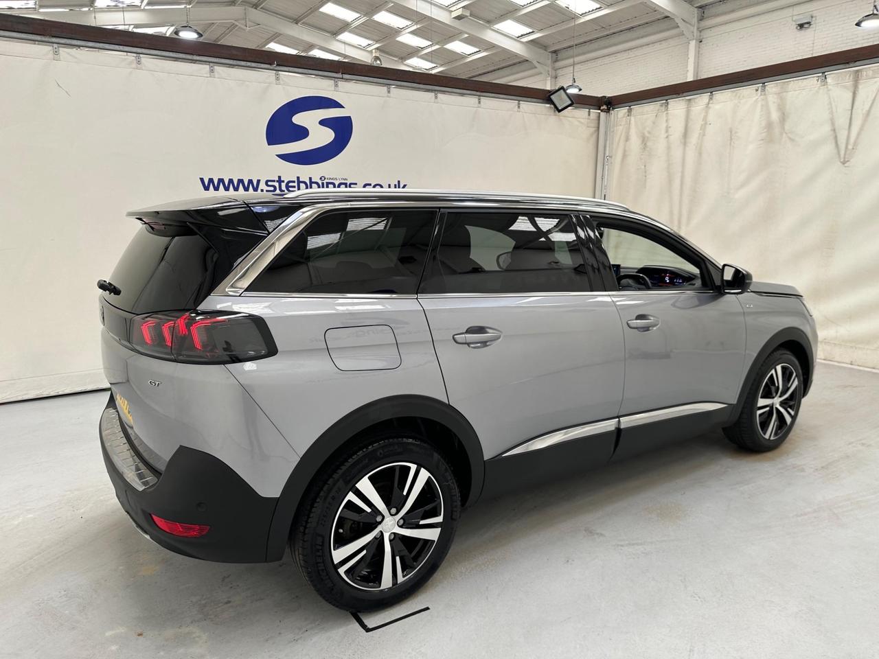 Peugeot 5008 SB71YGH