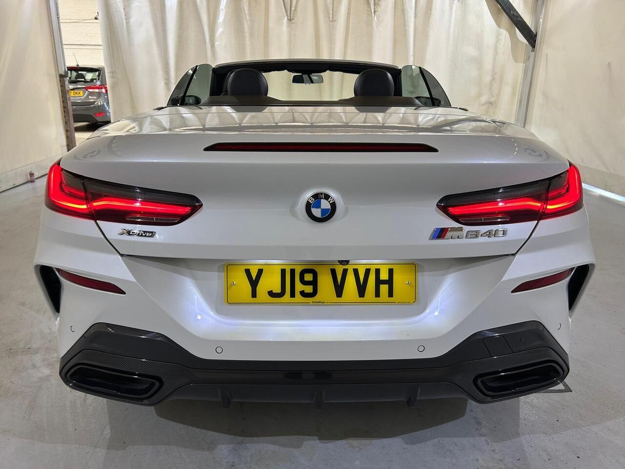 BMW 8 Series YJ19VVH