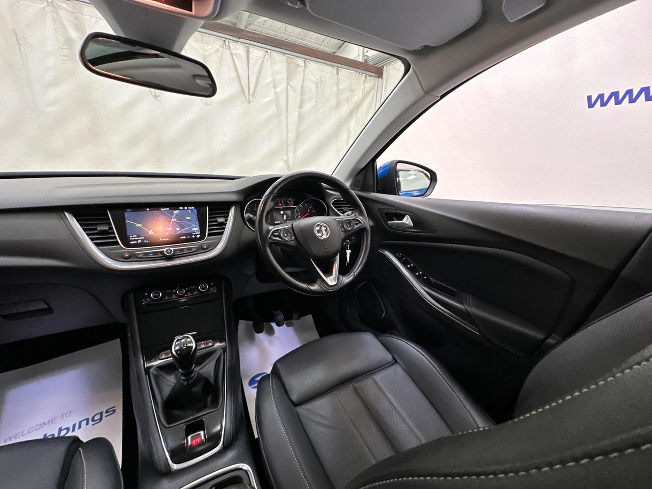 Vauxhall Grandland X FE19SZZ