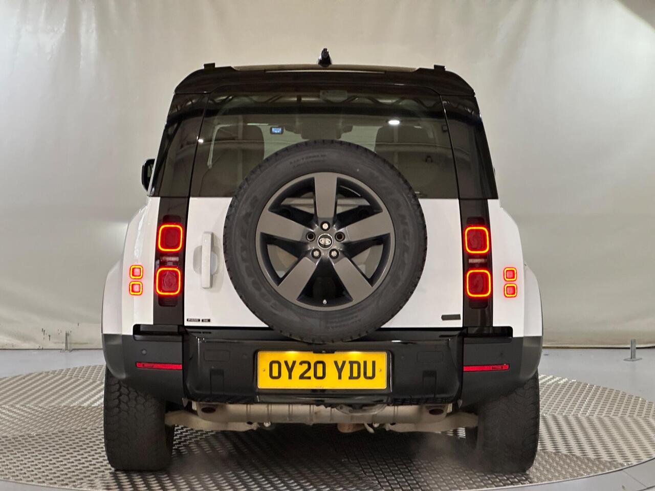 Land Rover Defender 110 OY20YDU