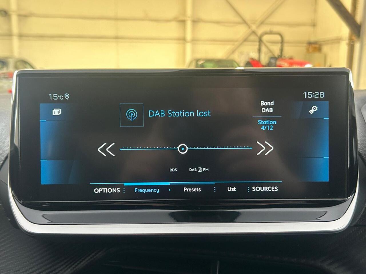 Peugeot 2008 KW72VUU