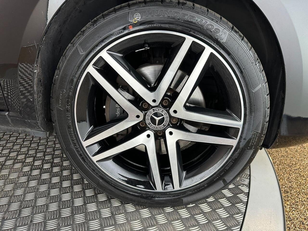 Mercedes-Benz V Class WA72UGG