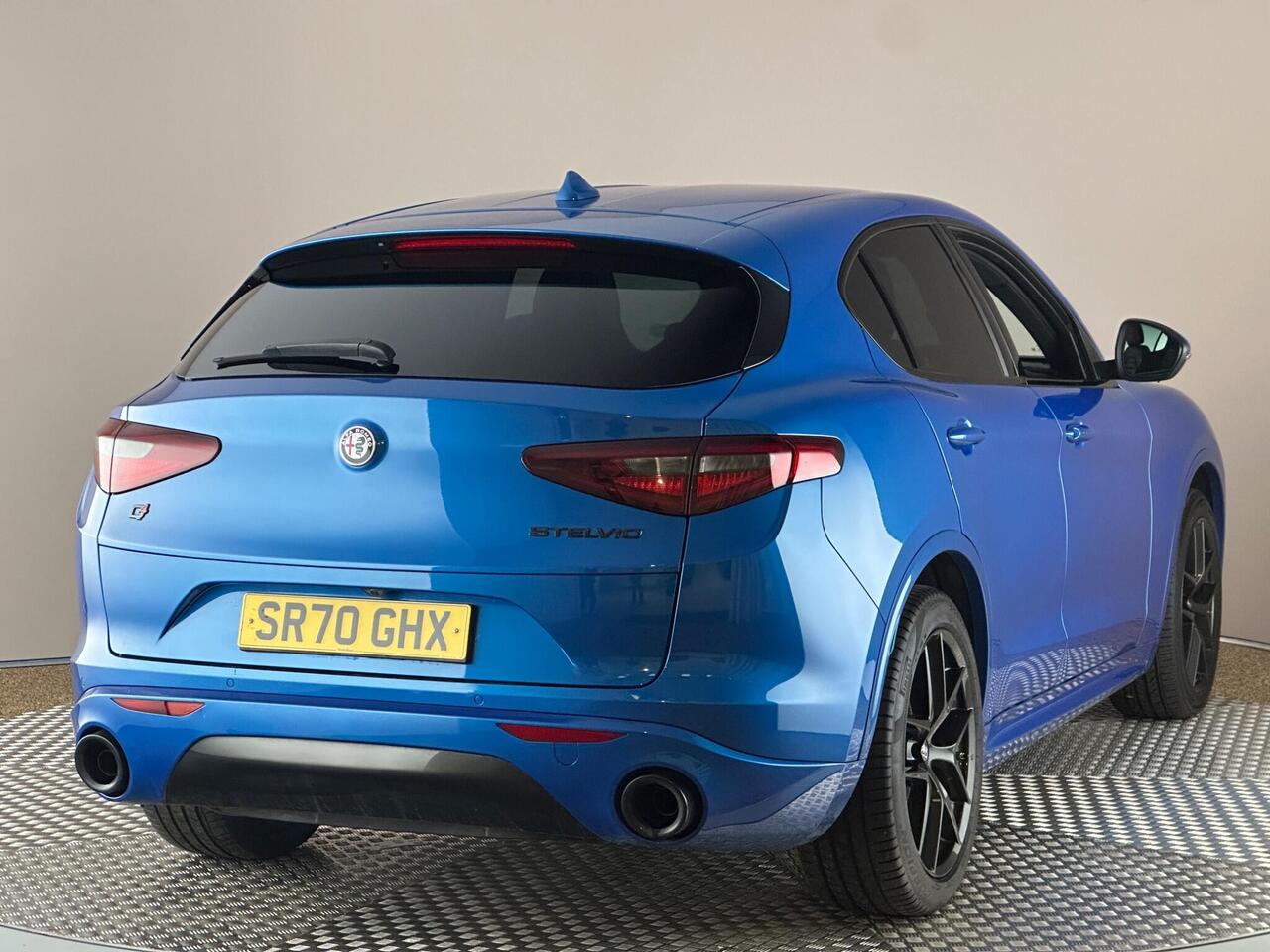Alfa Romeo Stelvio SR70GHX
