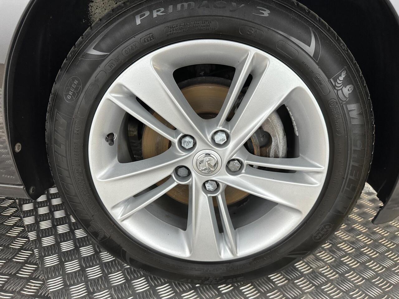 Vauxhall Insignia VO71HPL