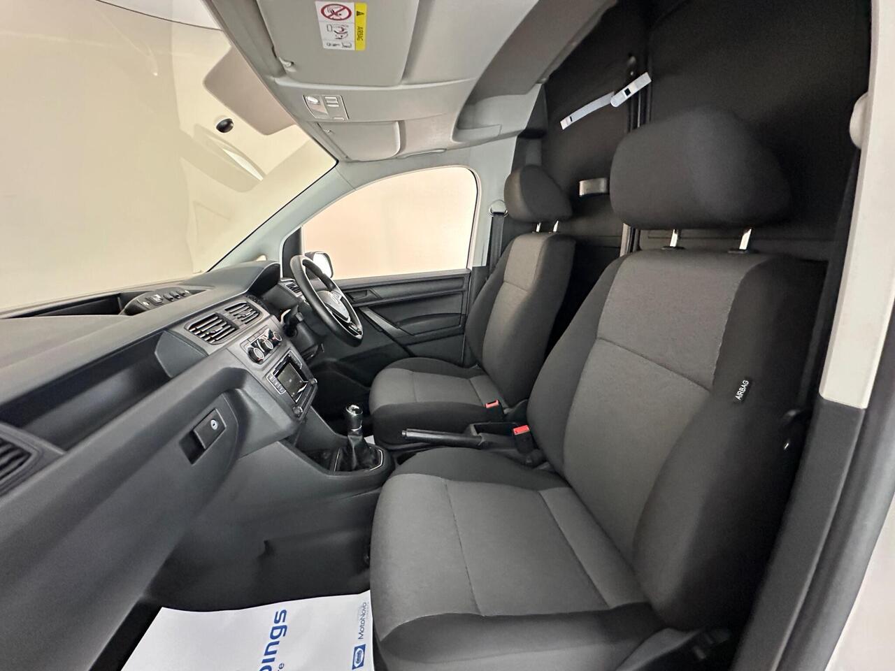 Volkswagen Caddy Maxi YX20ZDA