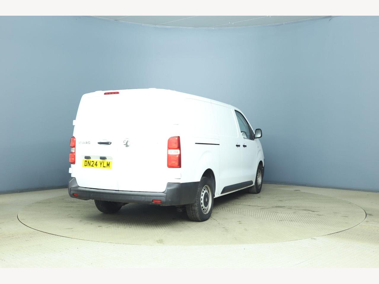 Vauxhall Vivaro DN24YLM