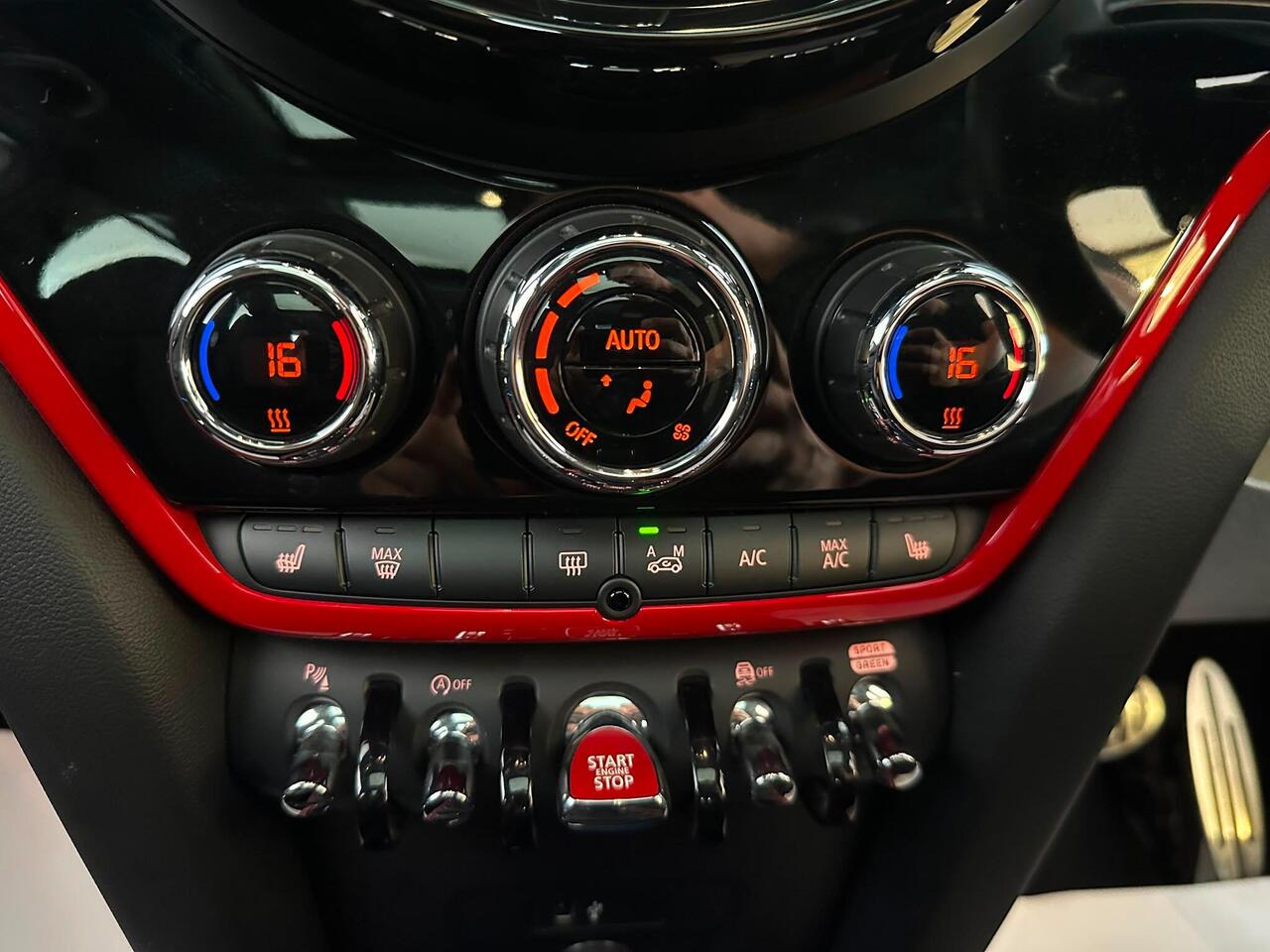 MINI Countryman AY73LHM