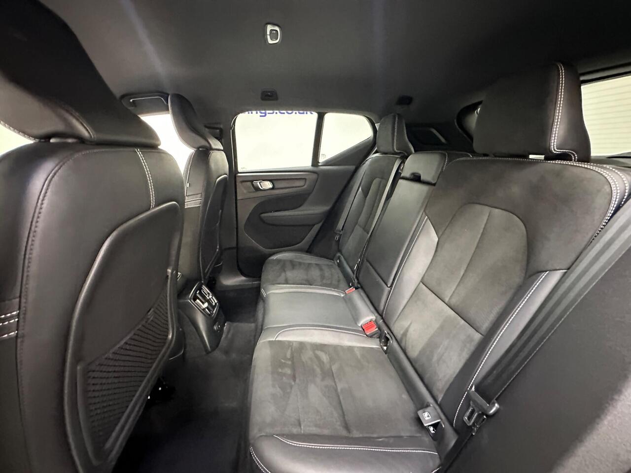 Volvo XC40 YT22VKE
