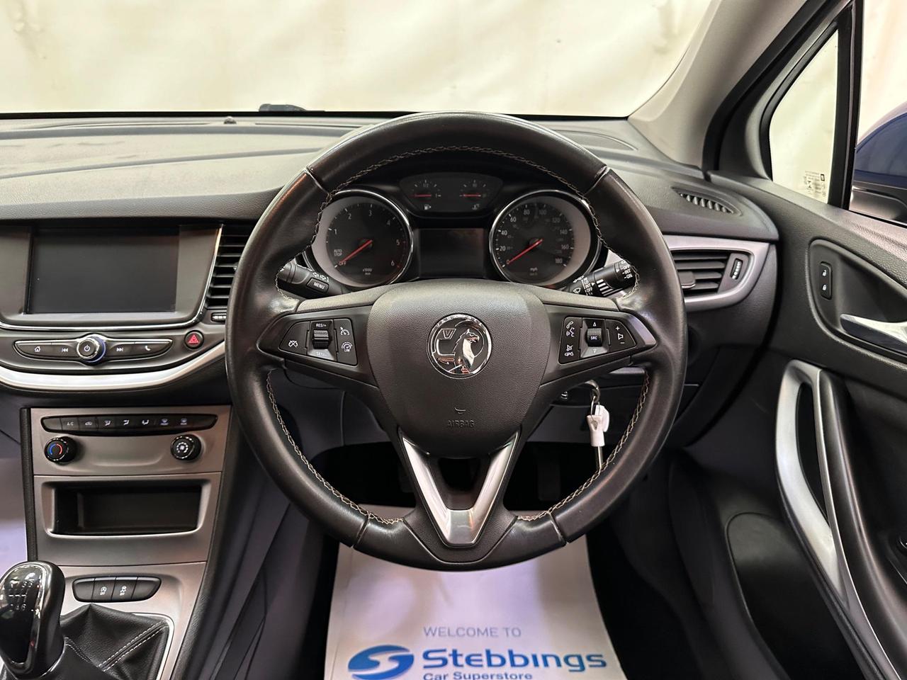 Vauxhall Astra VU20ZNC