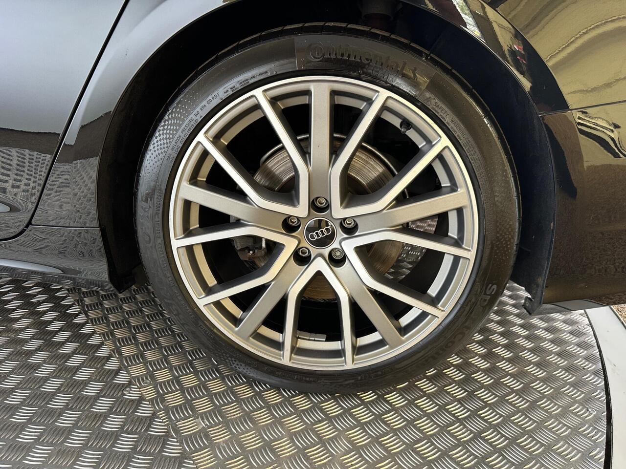 Audi A6 Avant KY22JDU