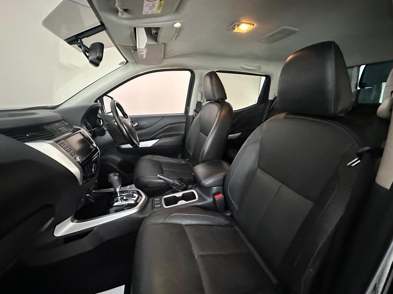 Nissan Navara EY21RLU