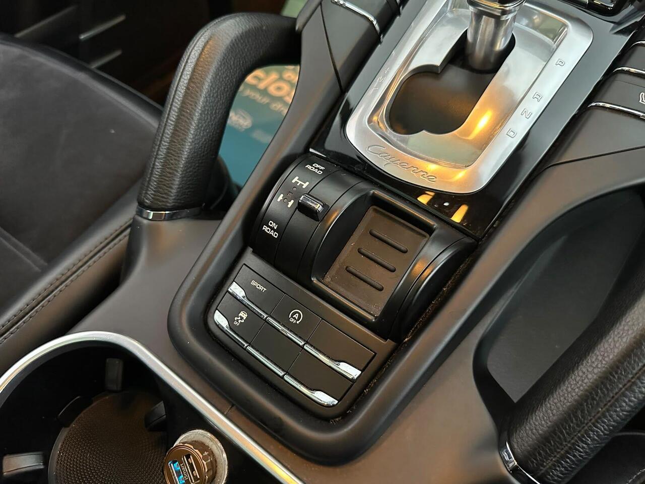 Porsche Cayenne KE67GBU