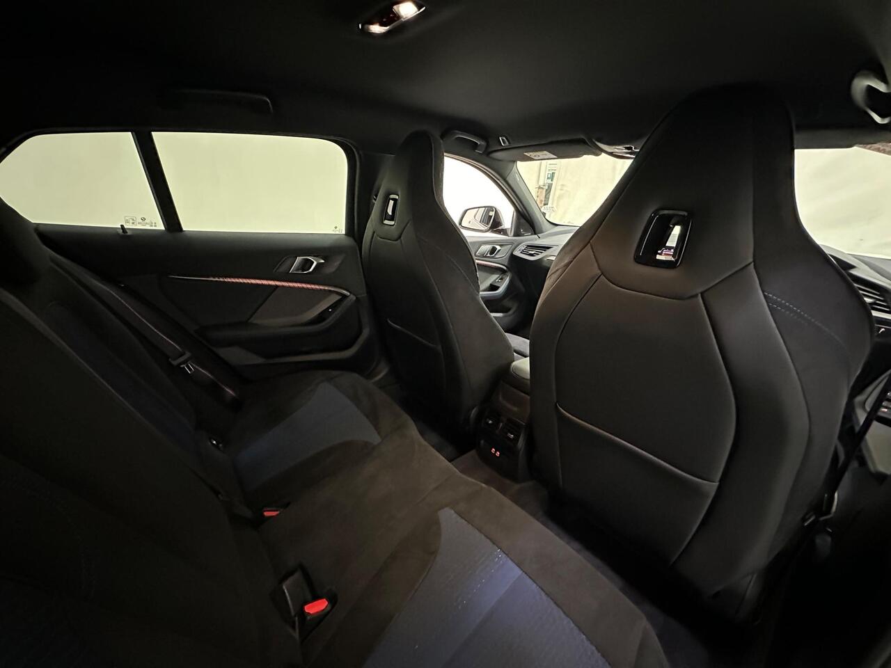 BMW 1 Series KR22XNT