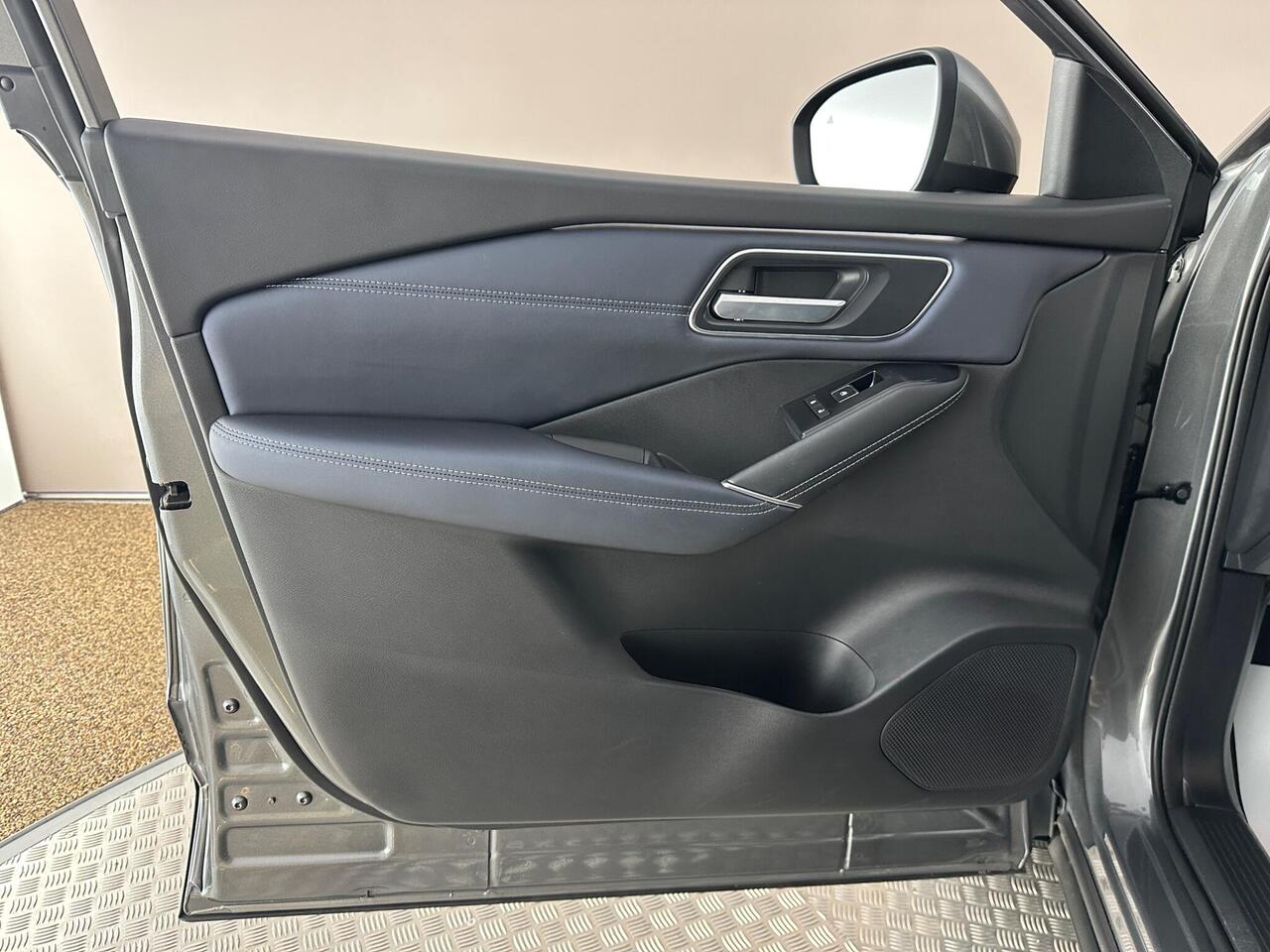 Nissan Qashqai DX71UNR