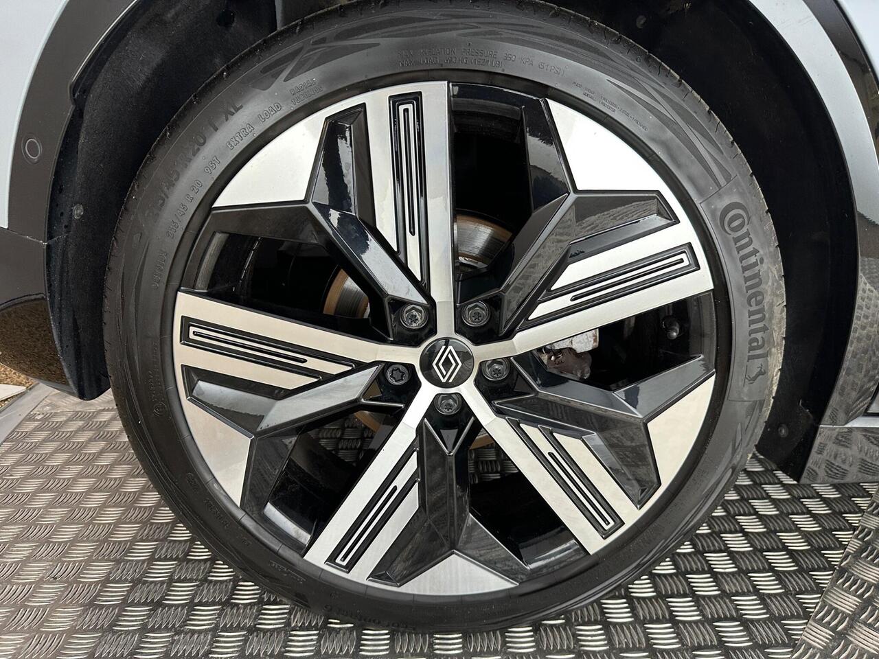 Renault Megane E-Tech LV73WWB