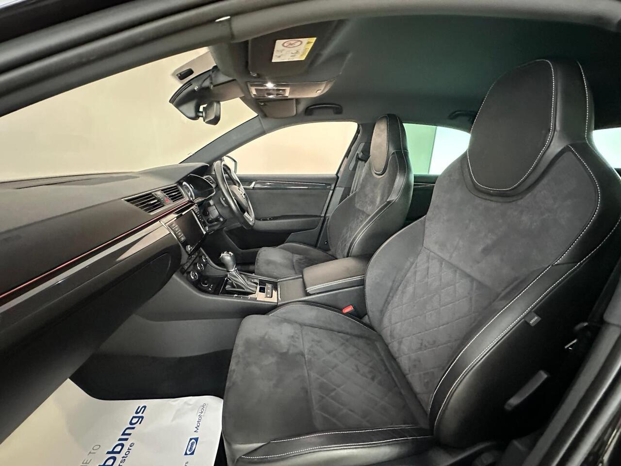 Skoda Superb AX17GDE