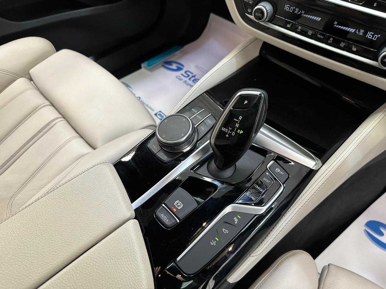 BMW 6 Series Gran Turismo YD68SYZ