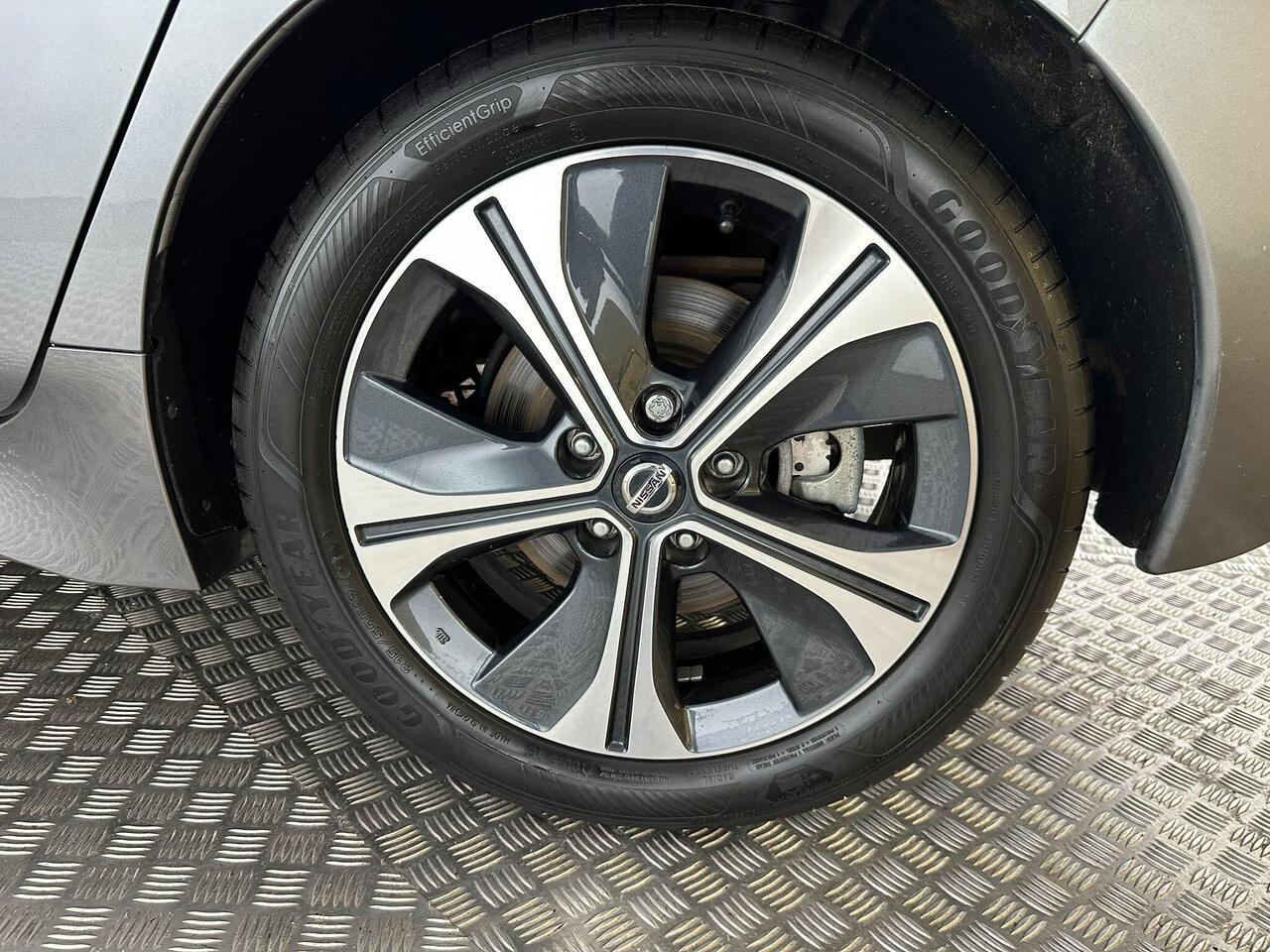Nissan Leaf AP22EFD