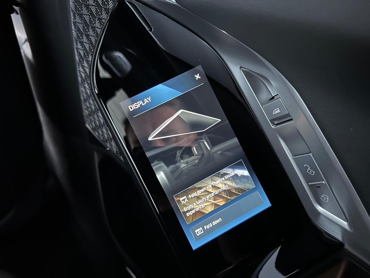 BMW i7 YF73FKE