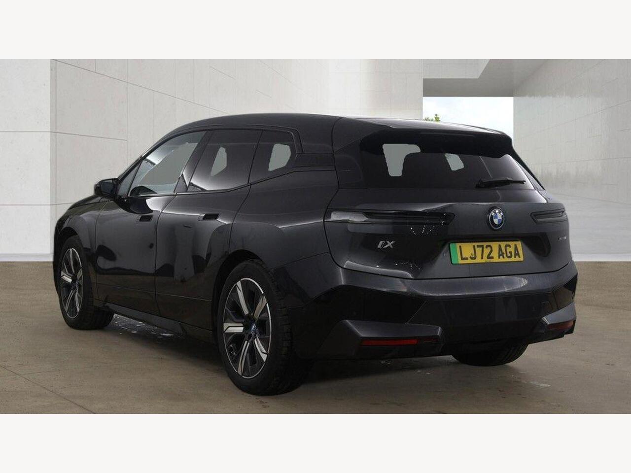 BMW iX LJ72AGA