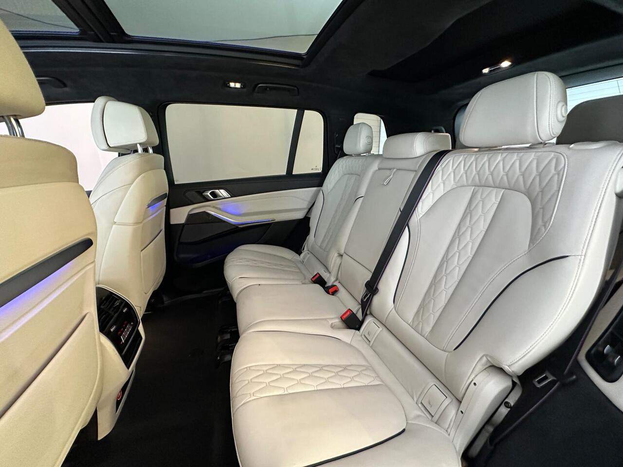 BMW X7 PJ24OUP