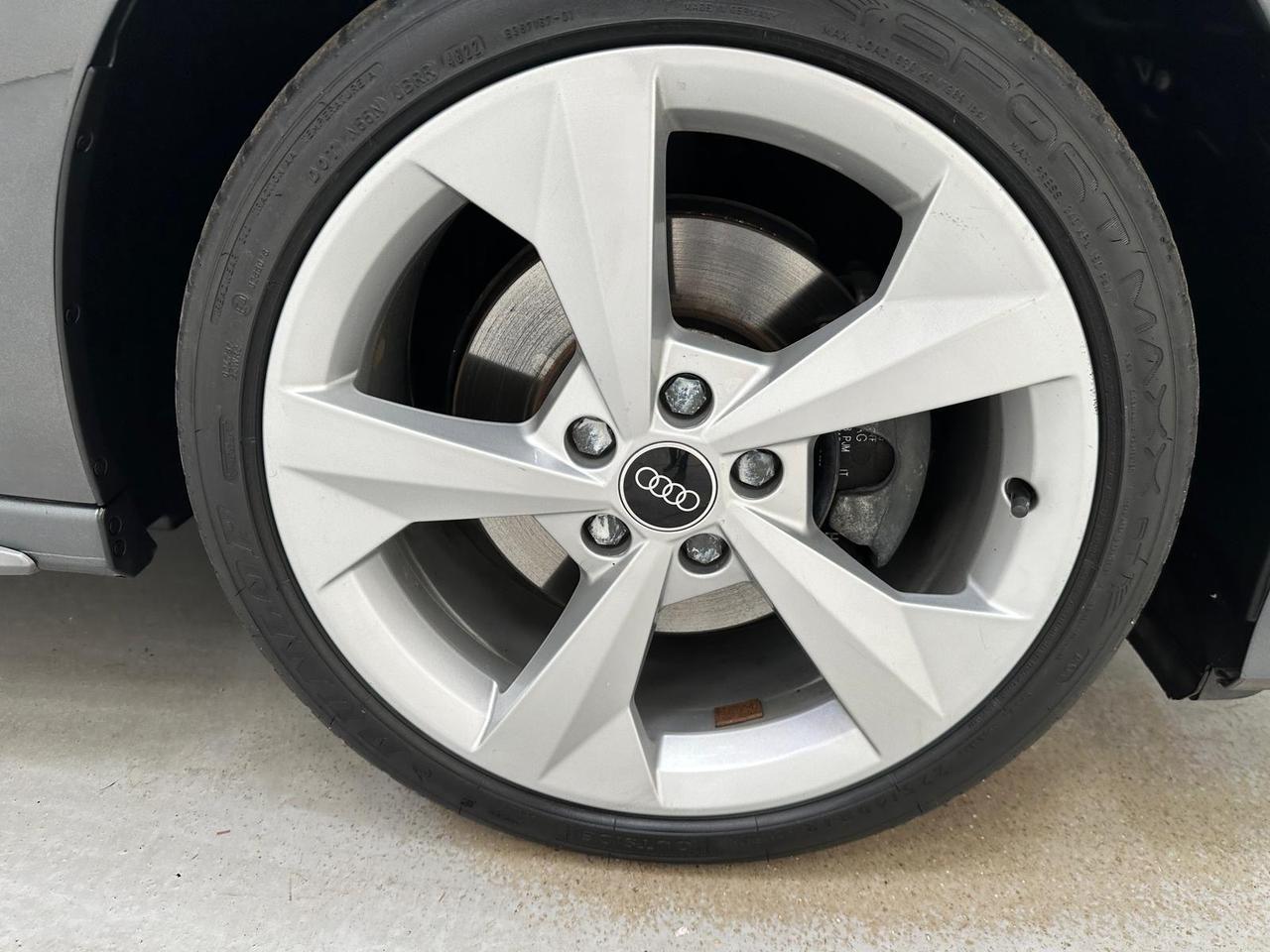 Audi A3 YE21XNF