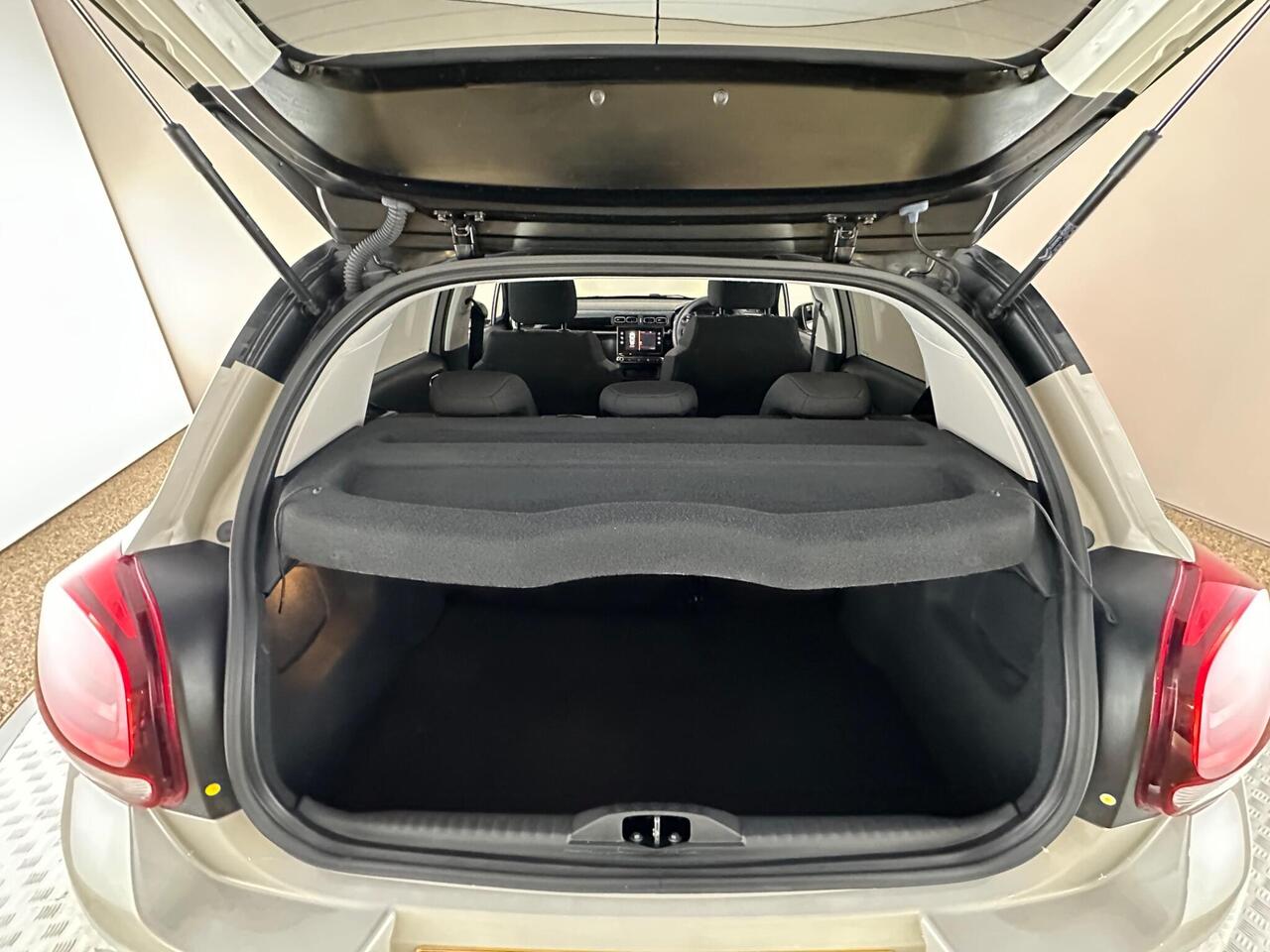 Citroen C3 AY24YFO