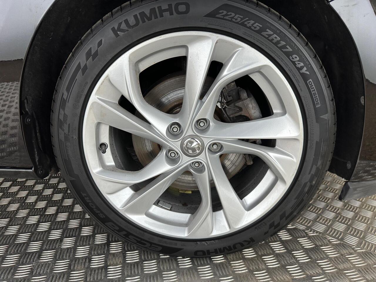 Vauxhall Astra KU18RYK