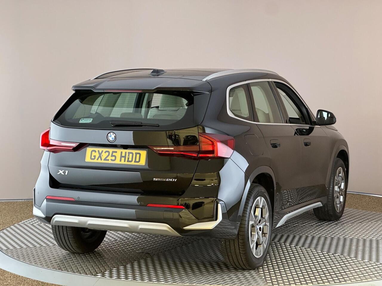 BMW X1 GX25HDD