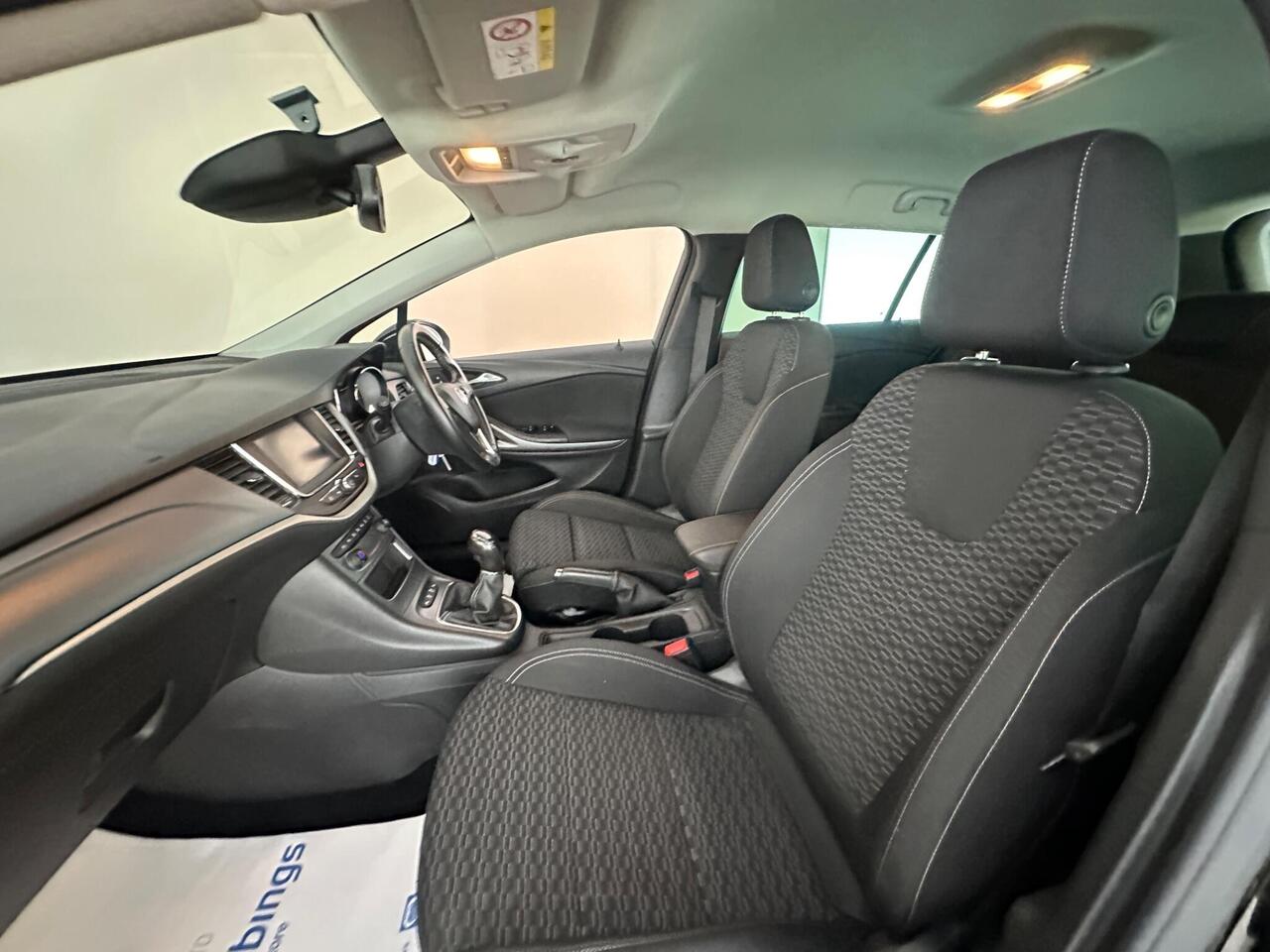 Vauxhall Astra DV68VUO