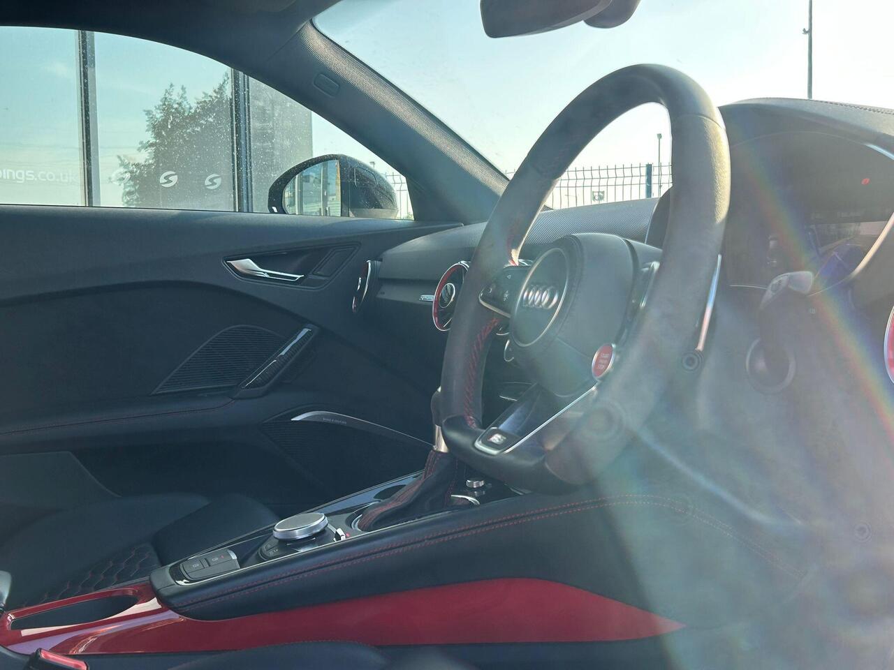 Audi TT RS RY19NZZ