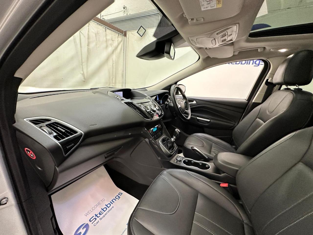 Ford Kuga EF64CBO