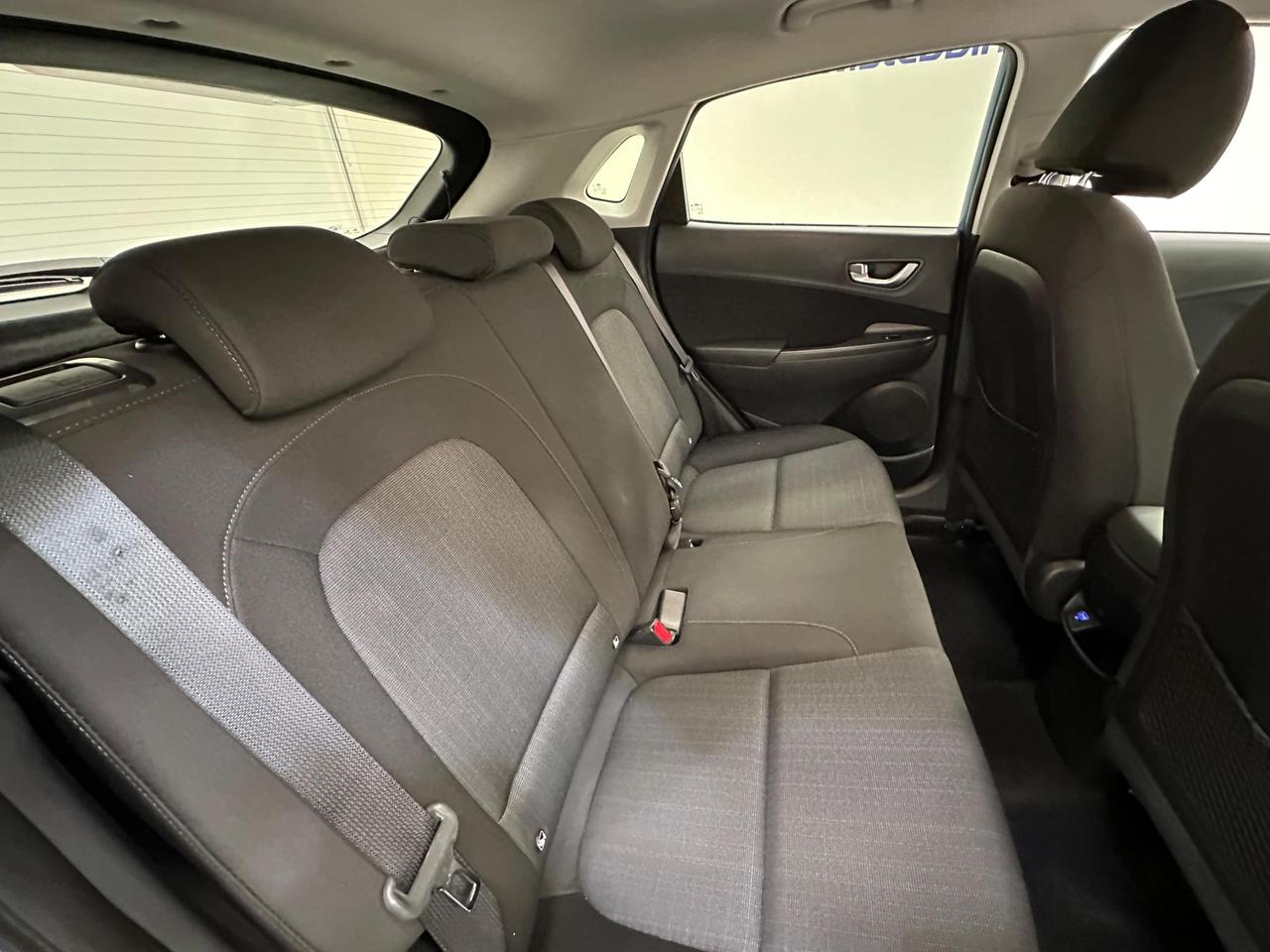 Hyundai KONA DU71YMC