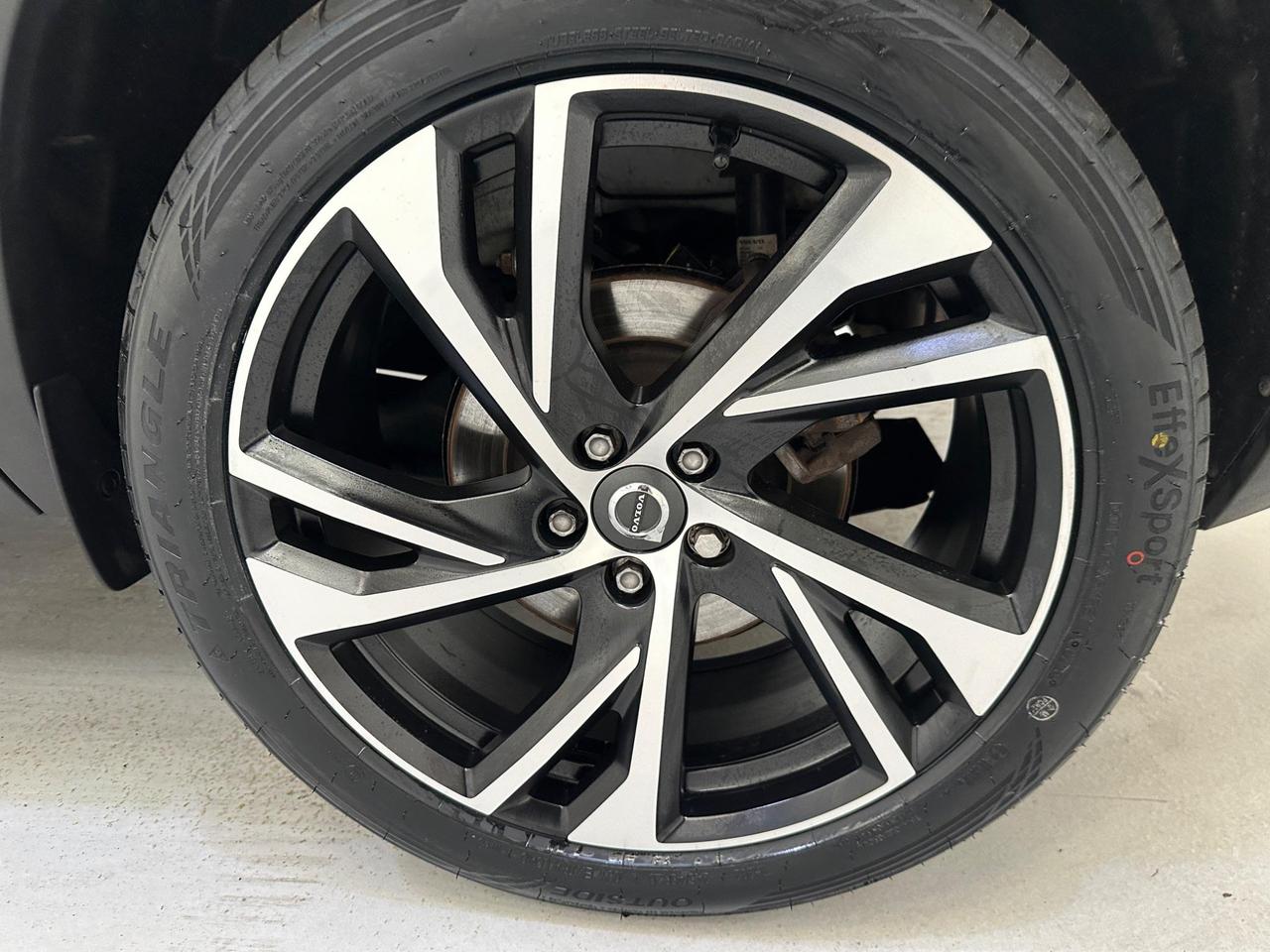 Volvo XC40 DP70HZH