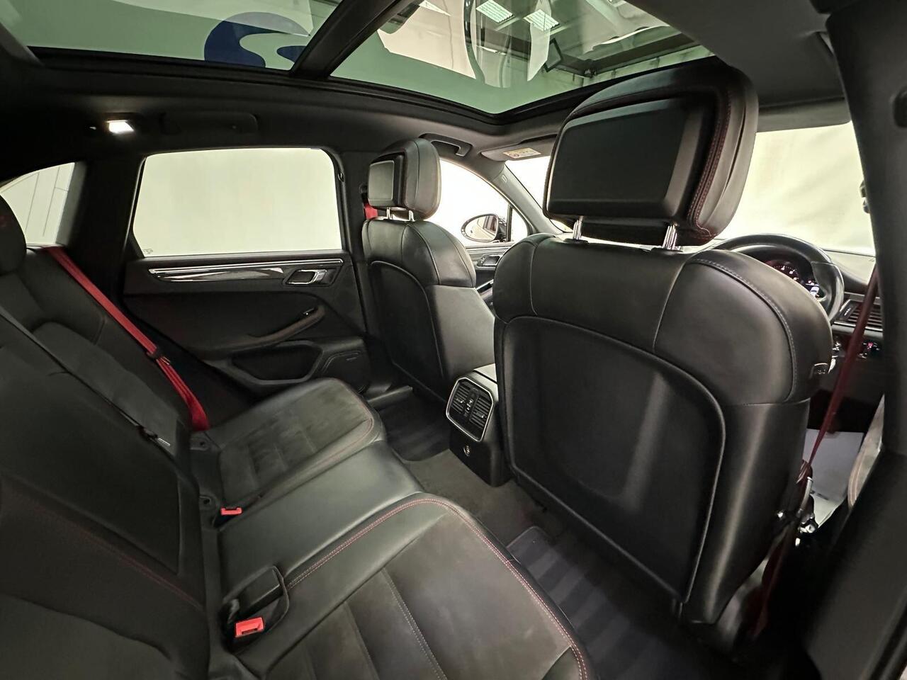 Porsche Macan WM66DZS