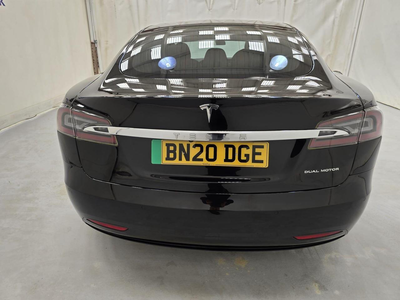Tesla Model S BN20DGE