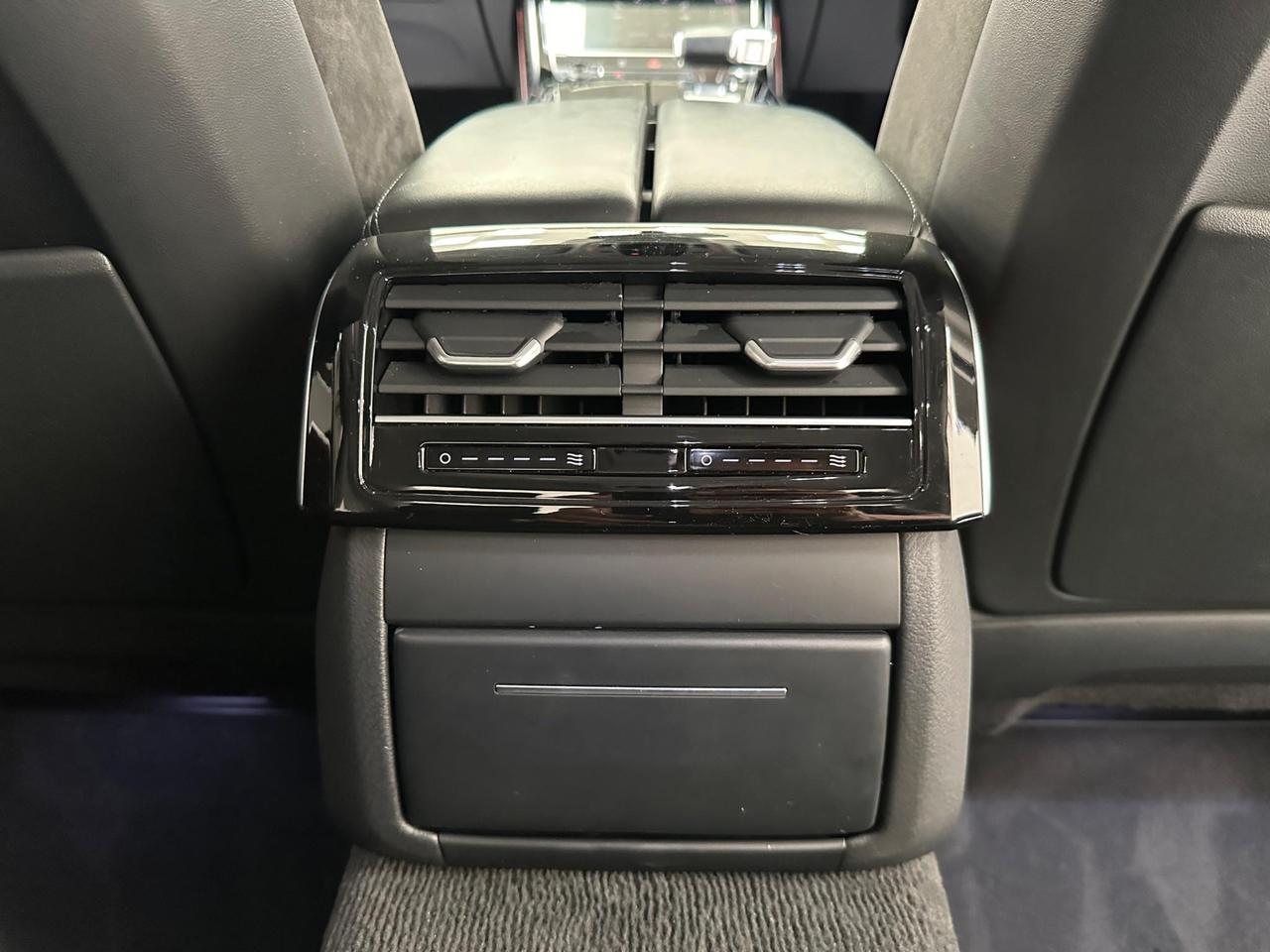 Audi A8 RK21OMC