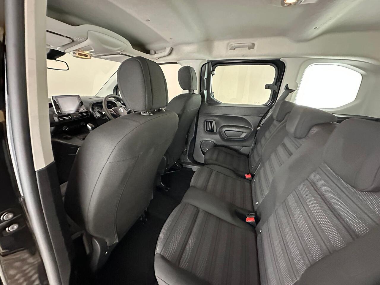 Vauxhall Combo Life PE70ZGN