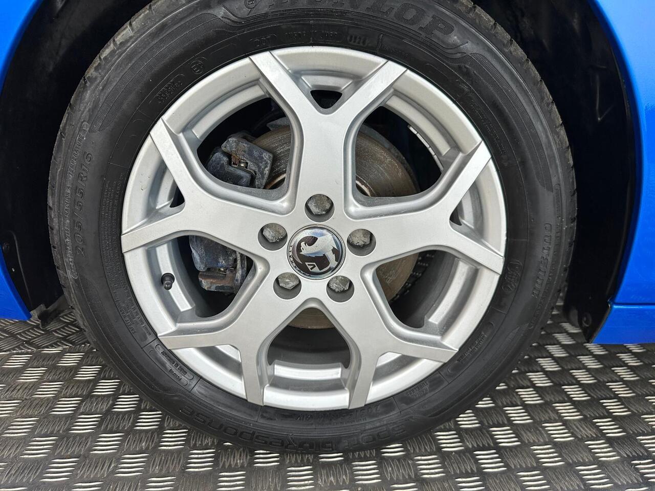 Vauxhall Astra DL22XJH