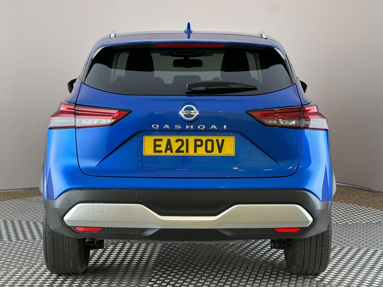 Nissan Qashqai EA21POV