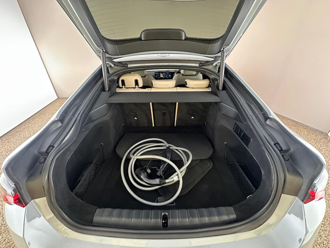 BMW i4 BK72VNR