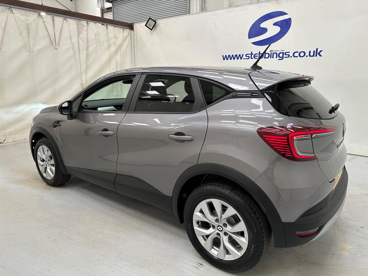 Renault Captur NL22YHZ